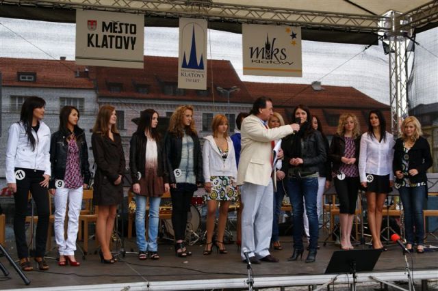 Představení kandidátek na Dívku Šumavy 2010
