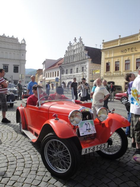 Veteráni na sušickém náměstí
Autor MIC Sušice
