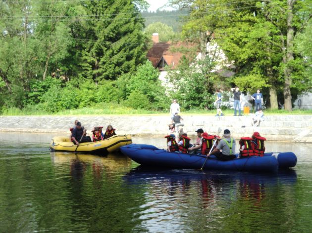 Hasiči Fuferna - děti na raftu
Autor MIC Sušice
